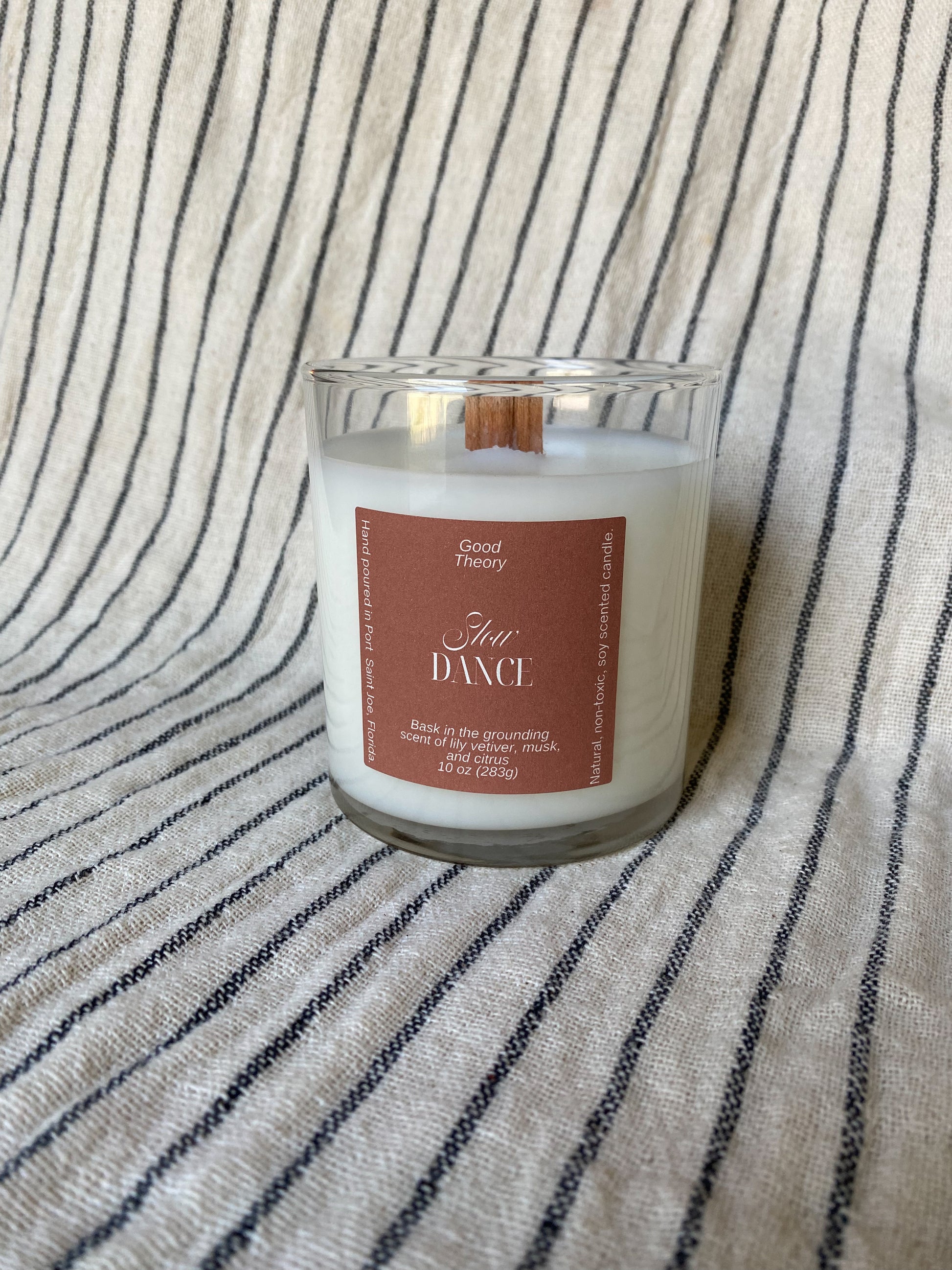 Slow Dance 10 oz Soy Candle 